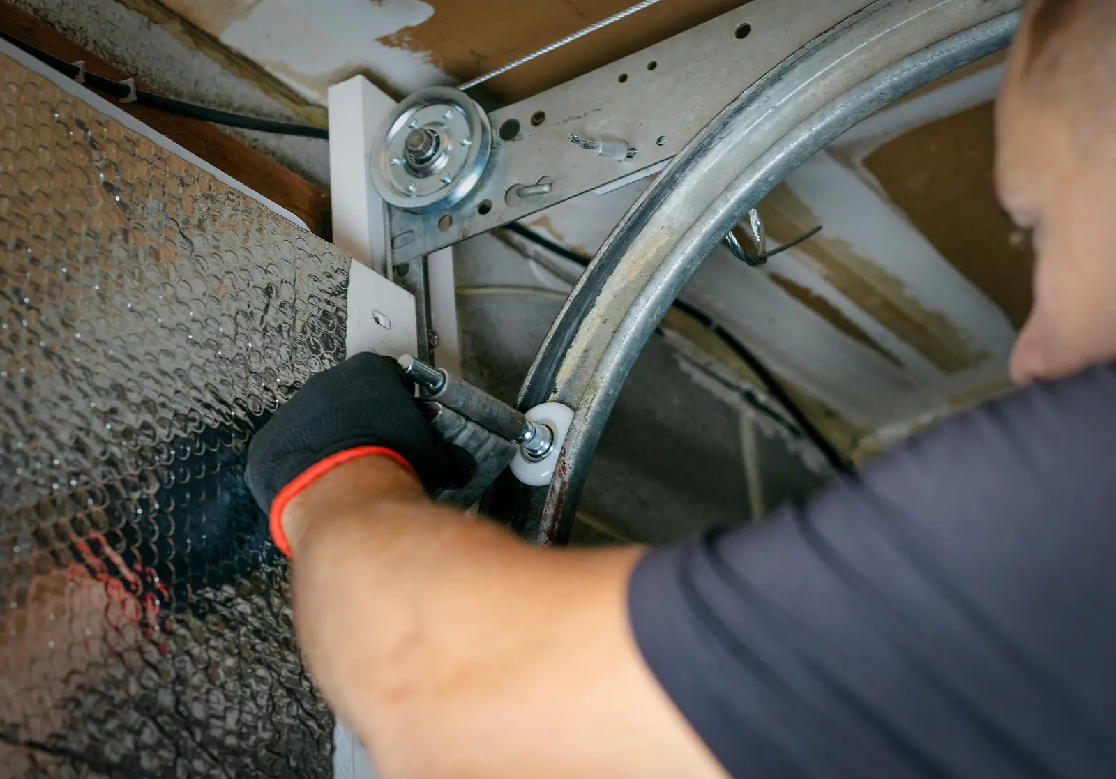 Overhead Garage Door Repair in Poway